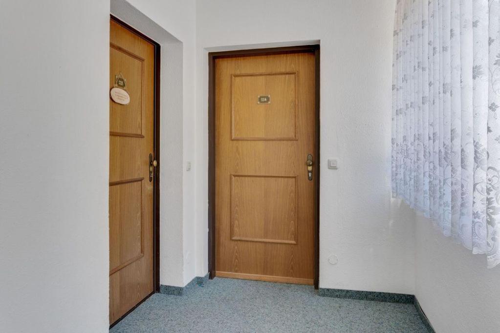באד גויסרן Apartment Noemi מראה חיצוני תמונה